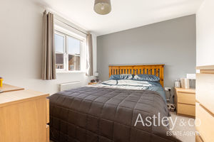 bed1- click for photo gallery